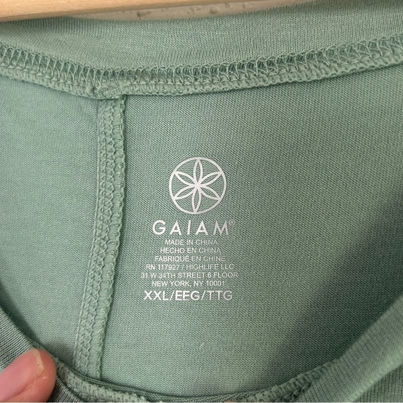 🦋 GAIAM Green Elephant Graphic Short Sleeve Tee Casual Soft Comfy XXL - Picture 2 of 5